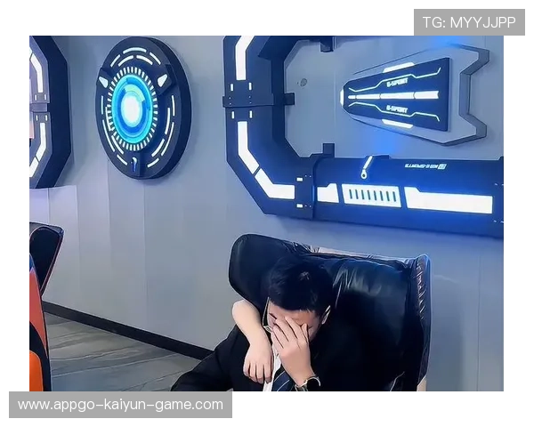 电竞解说都看懵了，这操作太离谱